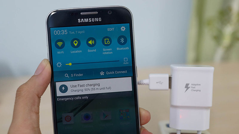 Bất mí cách sạc pin điện thoại Samsung kiểu mới để dùng lâu bền