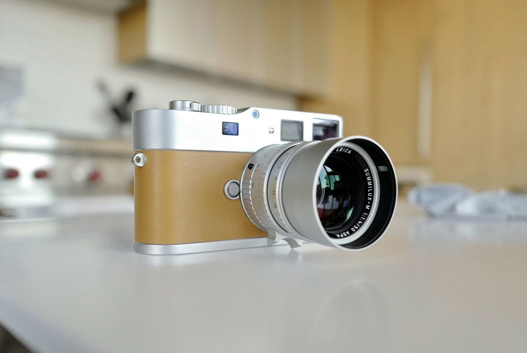 Leica M9-P Edition Hermes đắt giá